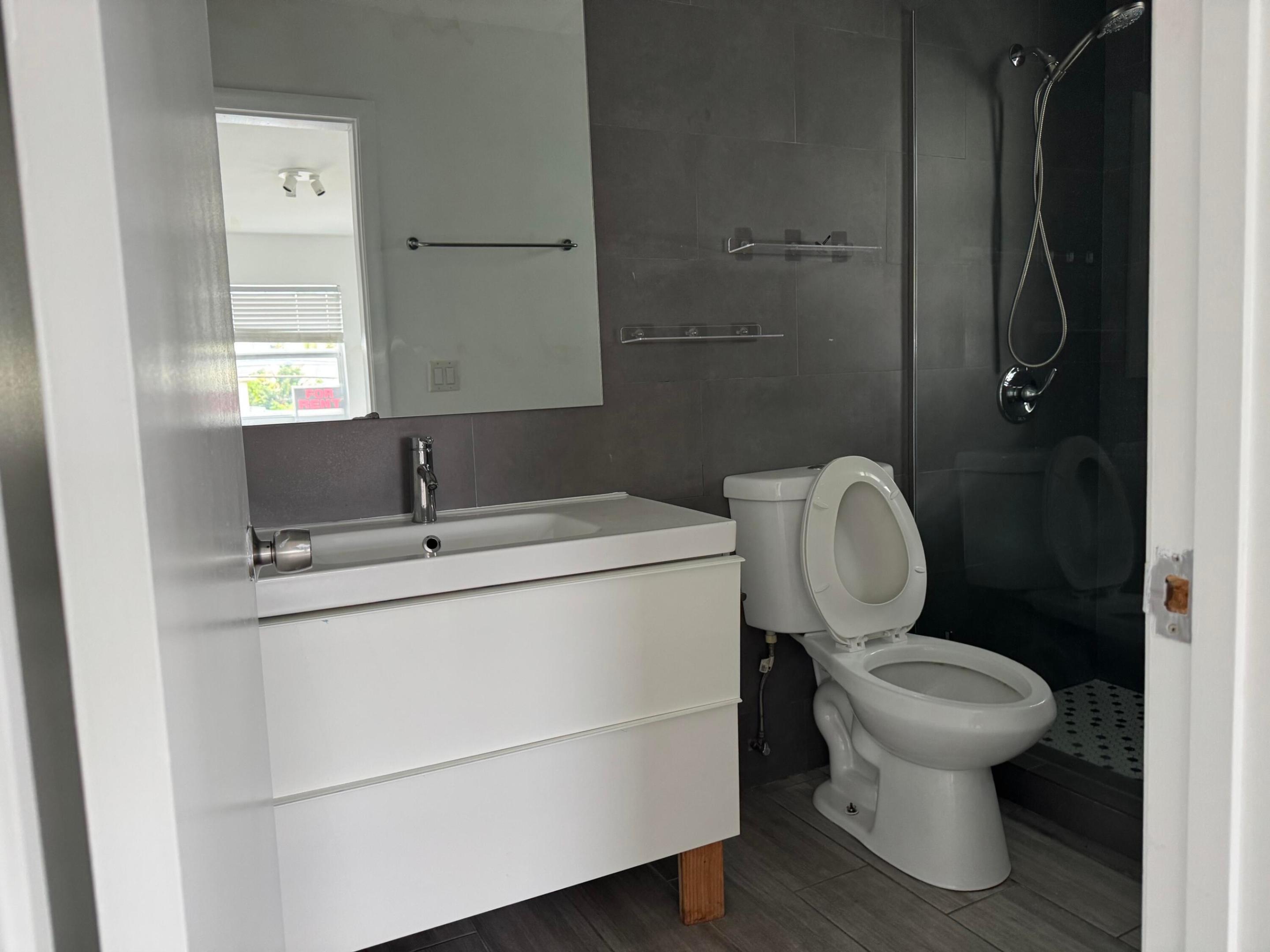 ALTOS DEL MAR NO 3 - Residential Lease