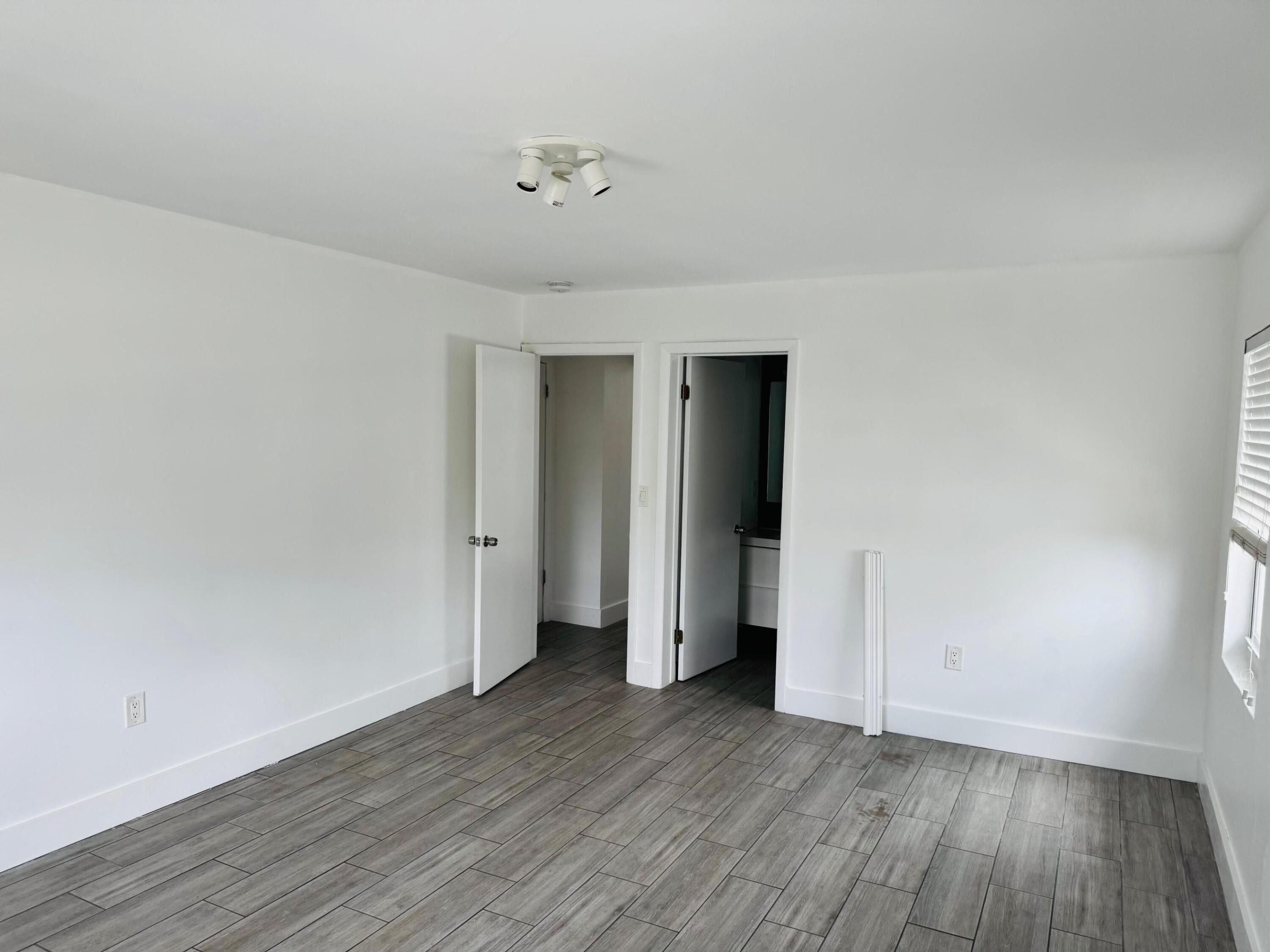 ALTOS DEL MAR NO 3 - Residential Lease