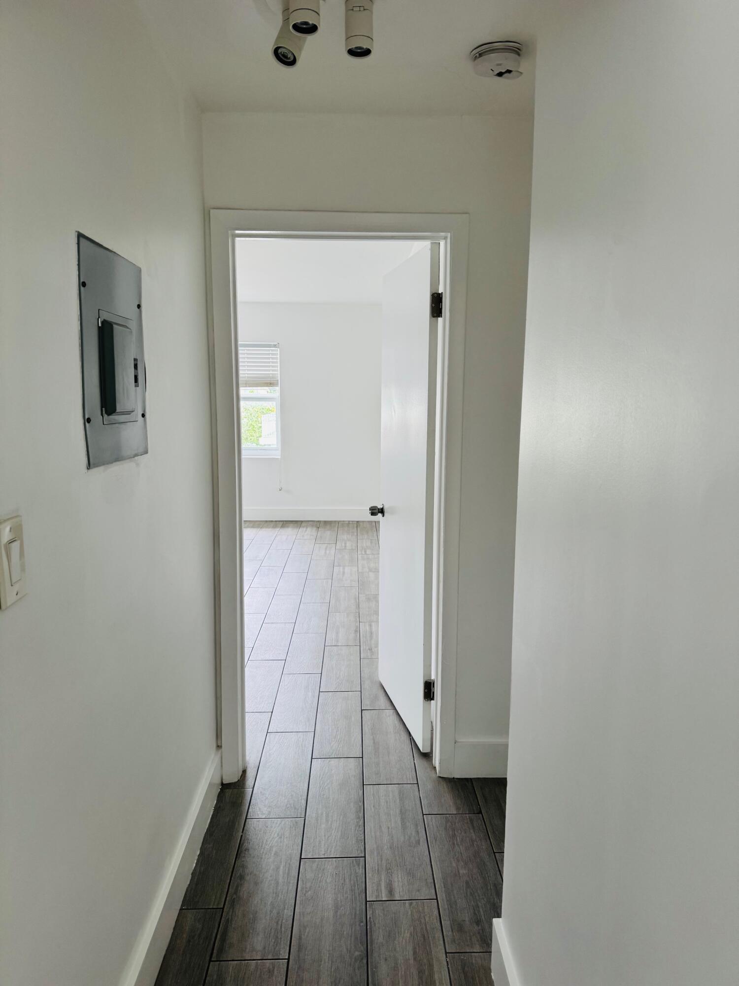 ALTOS DEL MAR NO 3 - Residential Lease