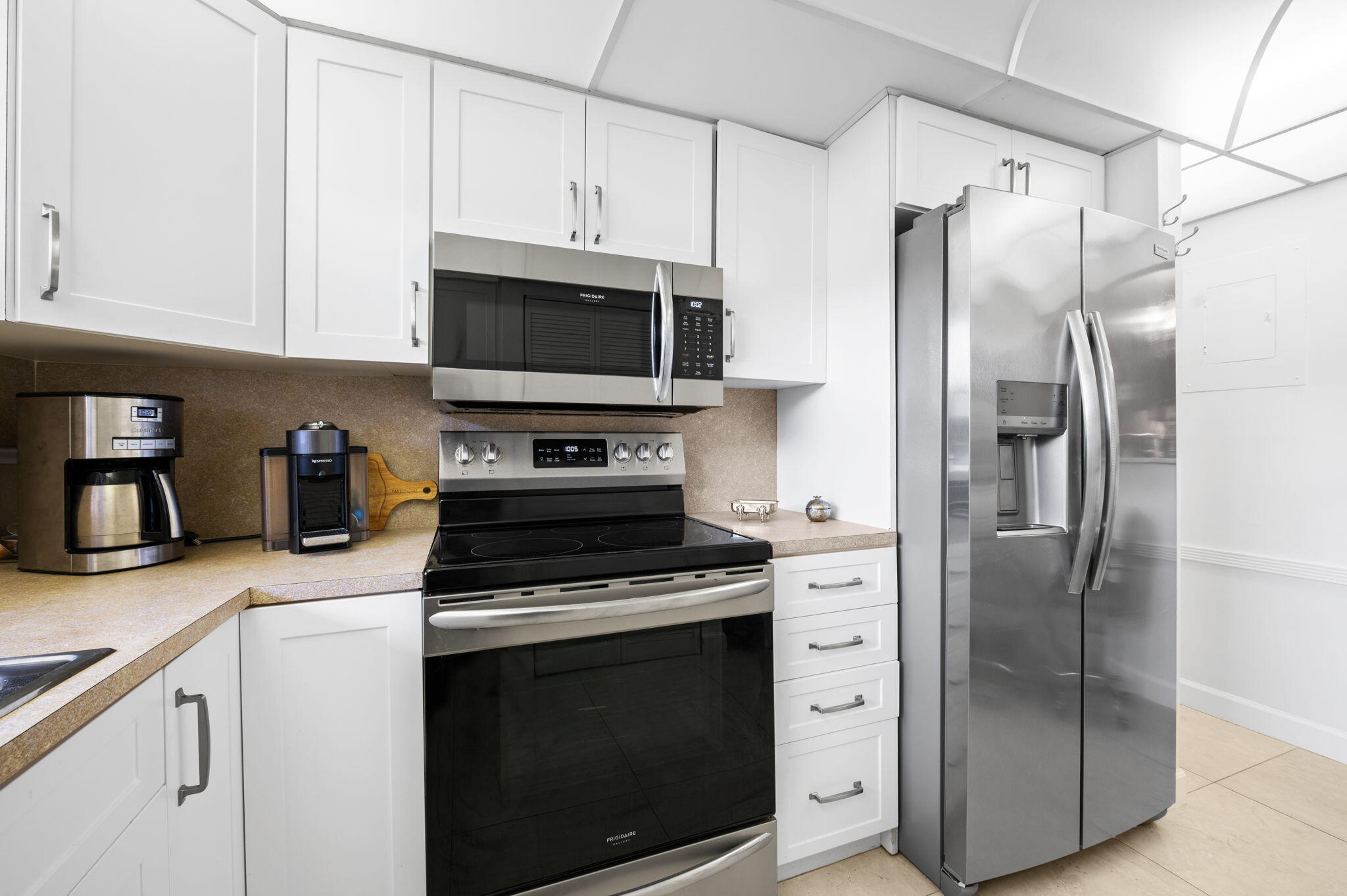SUNRISE LAKES 100 CONDO - Residential