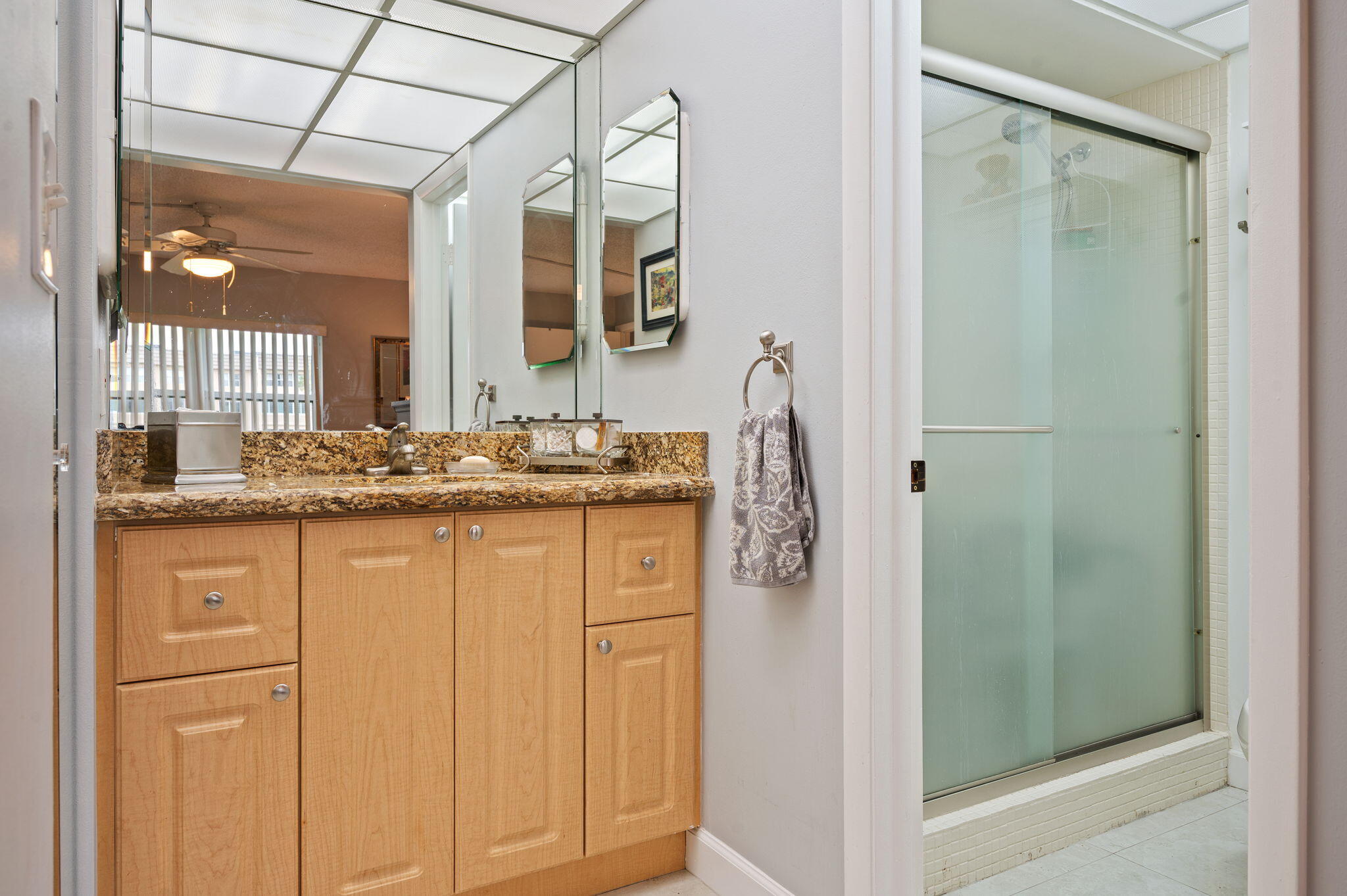 SUNRISE LAKES 100 CONDO - Residential