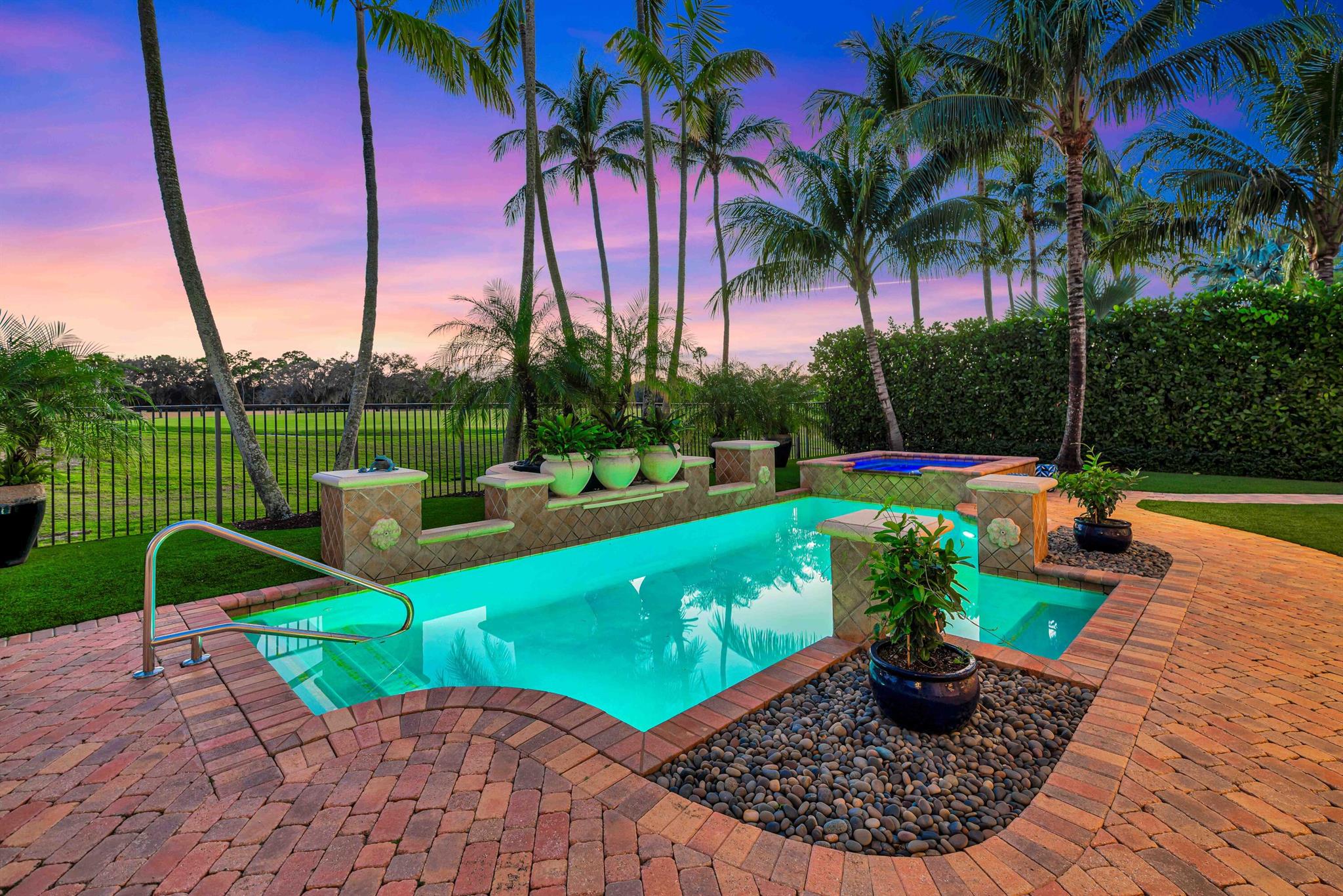 OLD PALM 2 - Residential