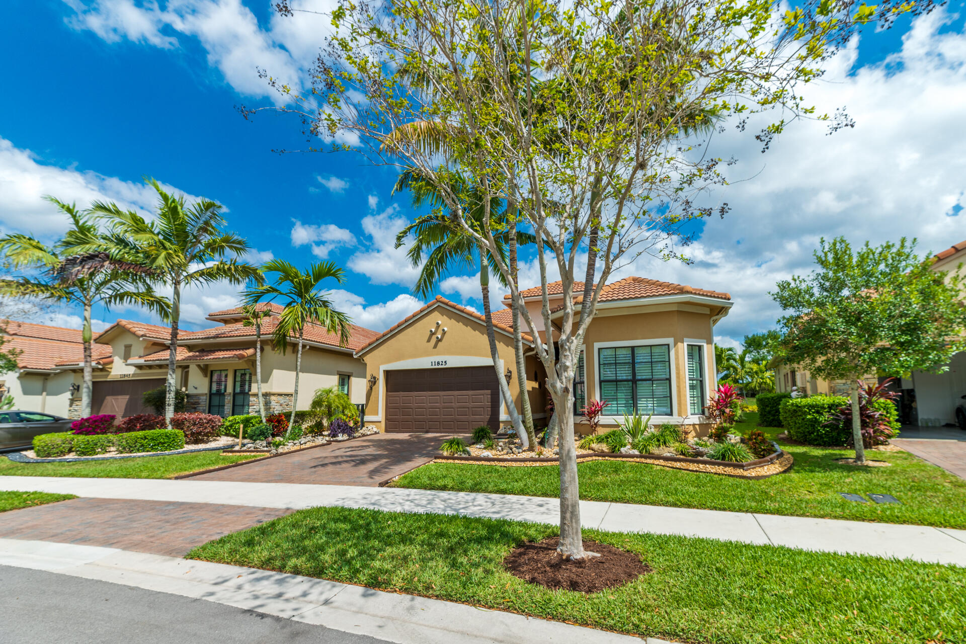 PARKLAND ROYALE - Residential