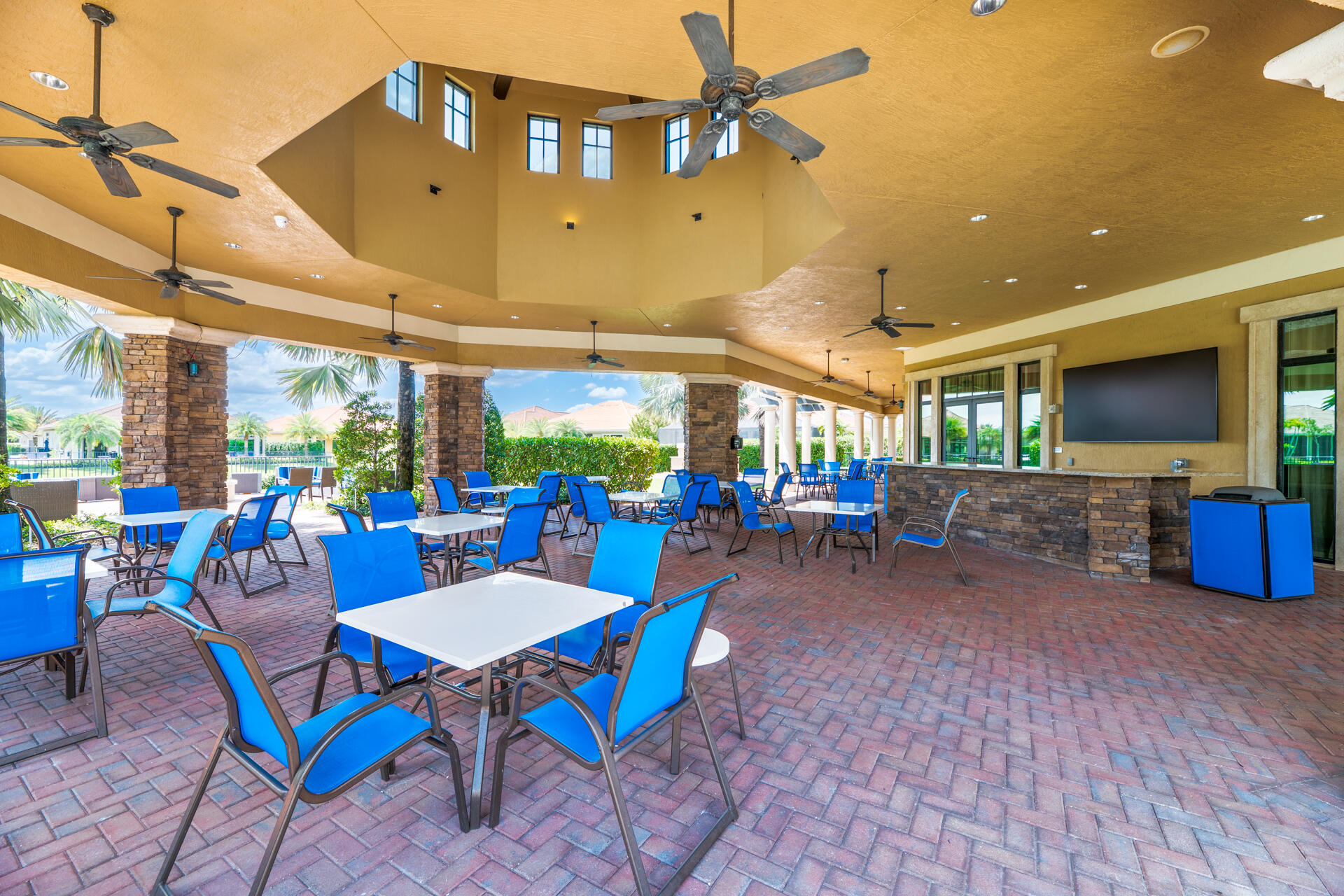 PARKLAND ROYALE - Residential