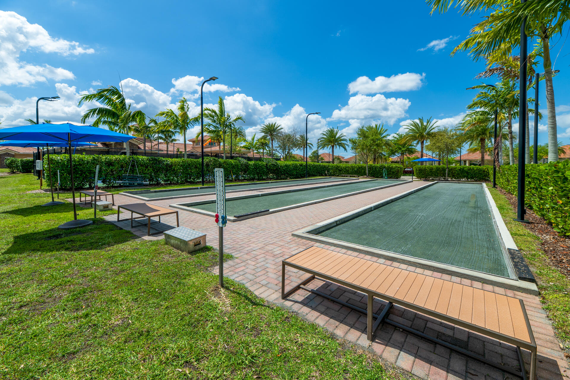 PARKLAND ROYALE - Residential