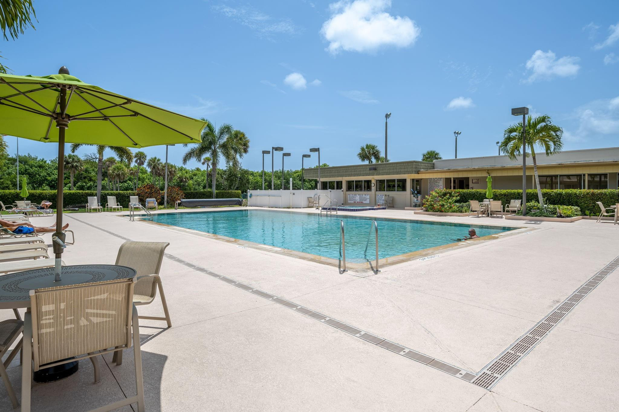 VISTA GARDENS F/K/A VISTA ROYALE GARDENS - Residential