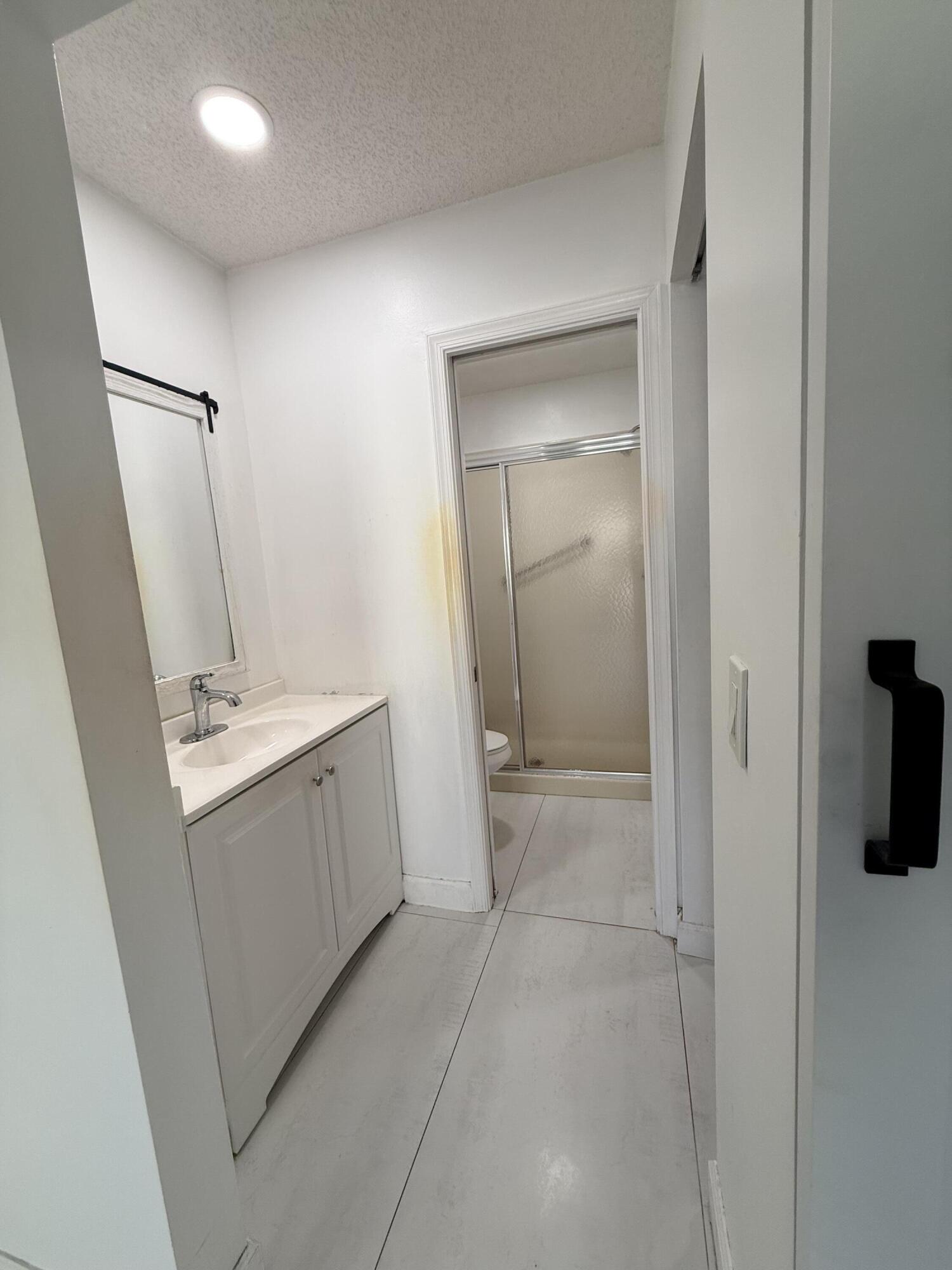 LUCERNE POINTE ONE,TWO,THREE FOUR,SEVEN,EIGHT,NINE - Residential Lease