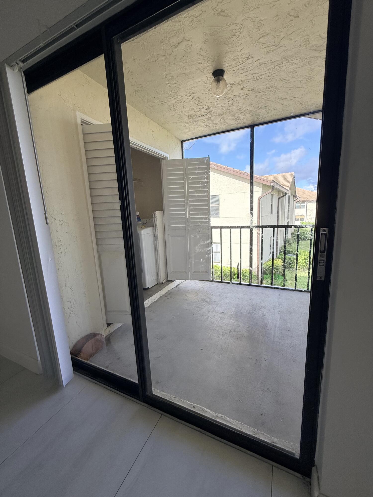 LUCERNE POINTE ONE,TWO,THREE FOUR,SEVEN,EIGHT,NINE - Residential Lease