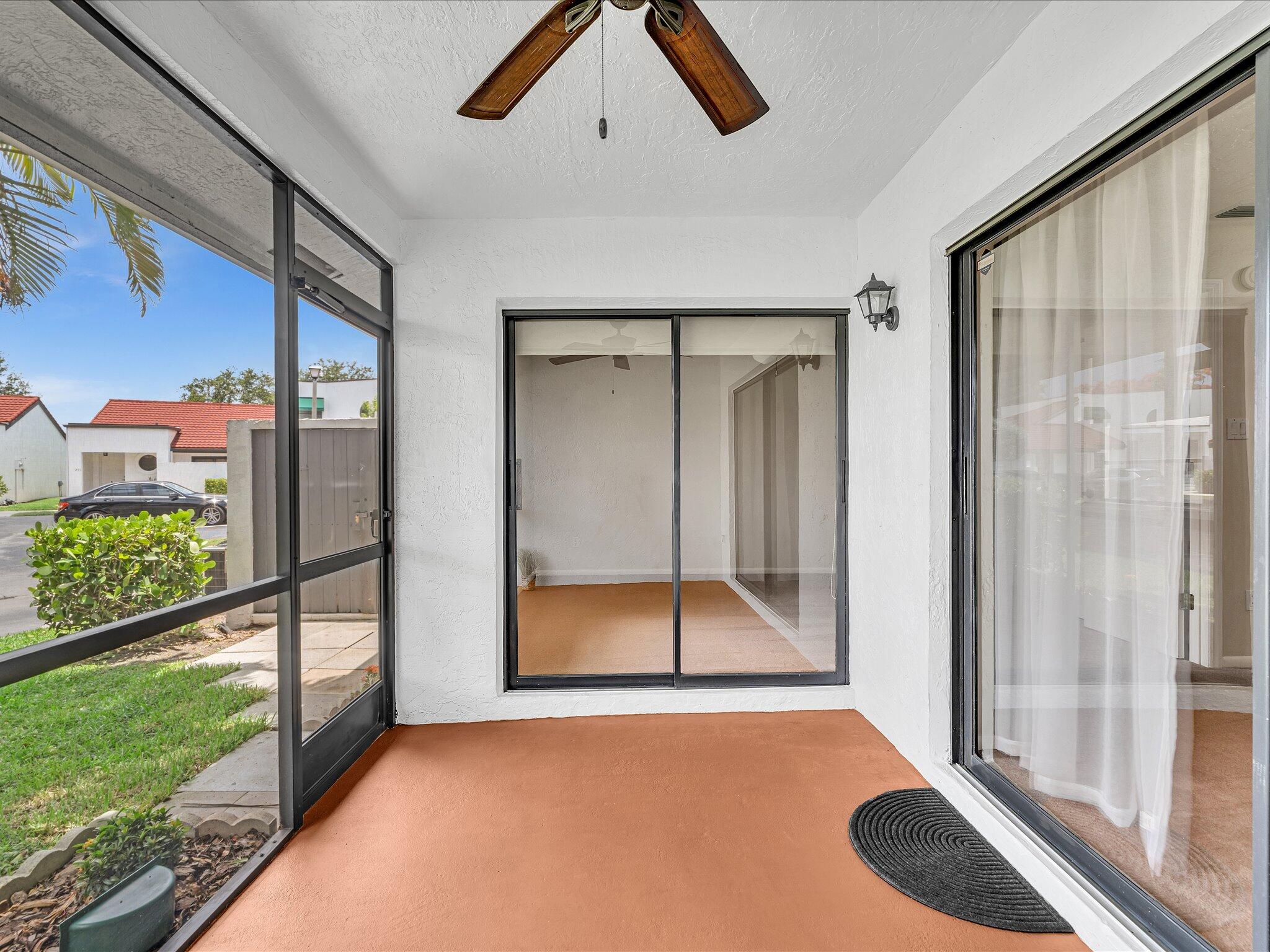 YORKVILLE - Residential Lease