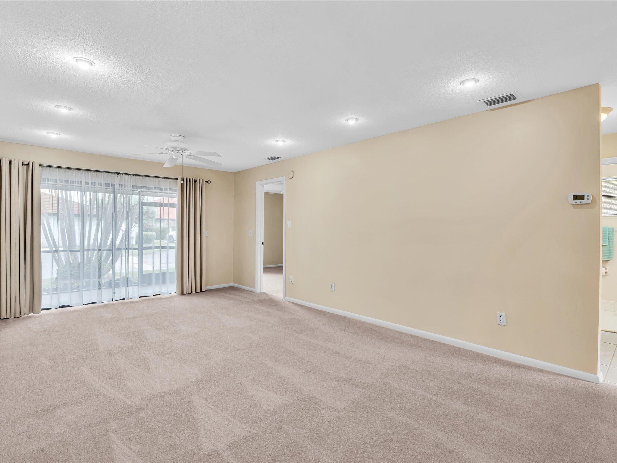 YORKVILLE - Residential Lease