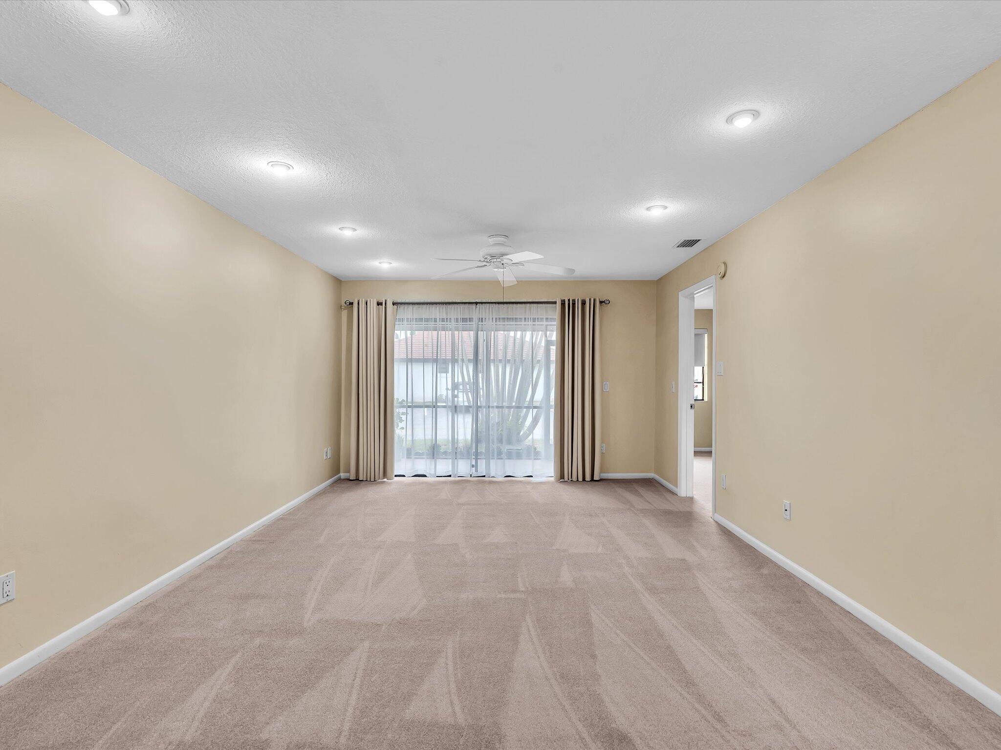 YORKVILLE - Residential Lease