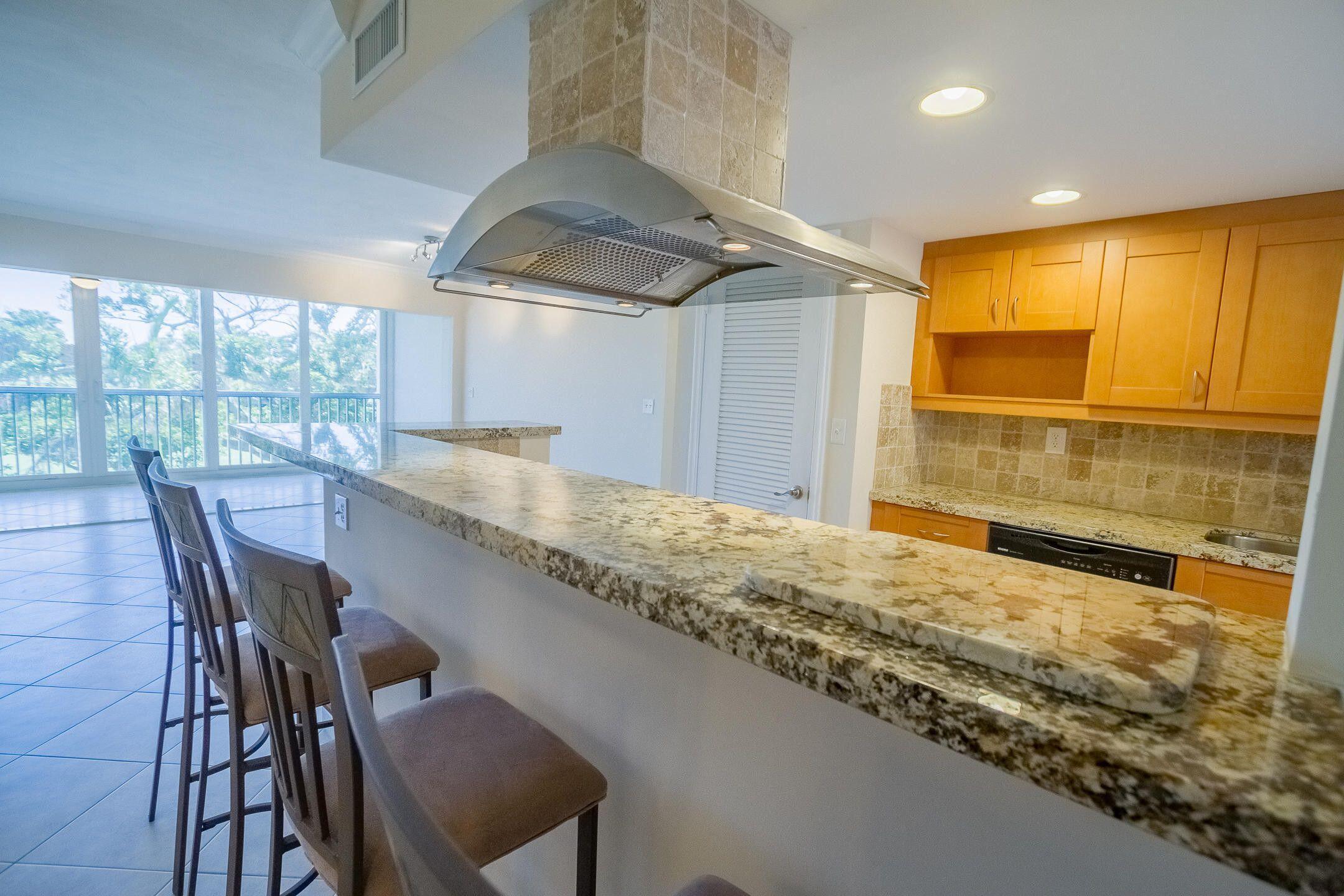 FAIRWAYS CONDO - Residential