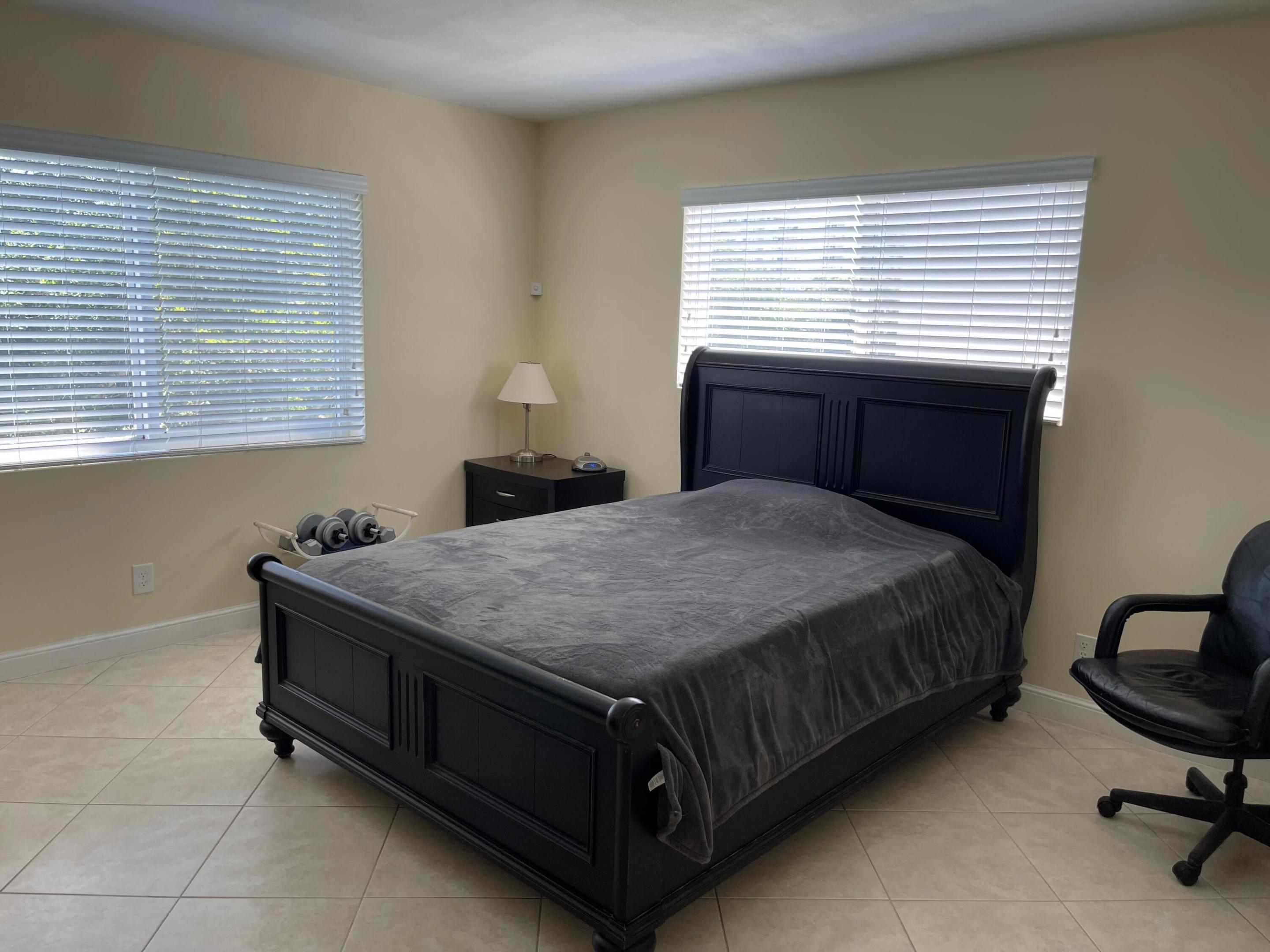 FAIRWAYS CONDO - Residential