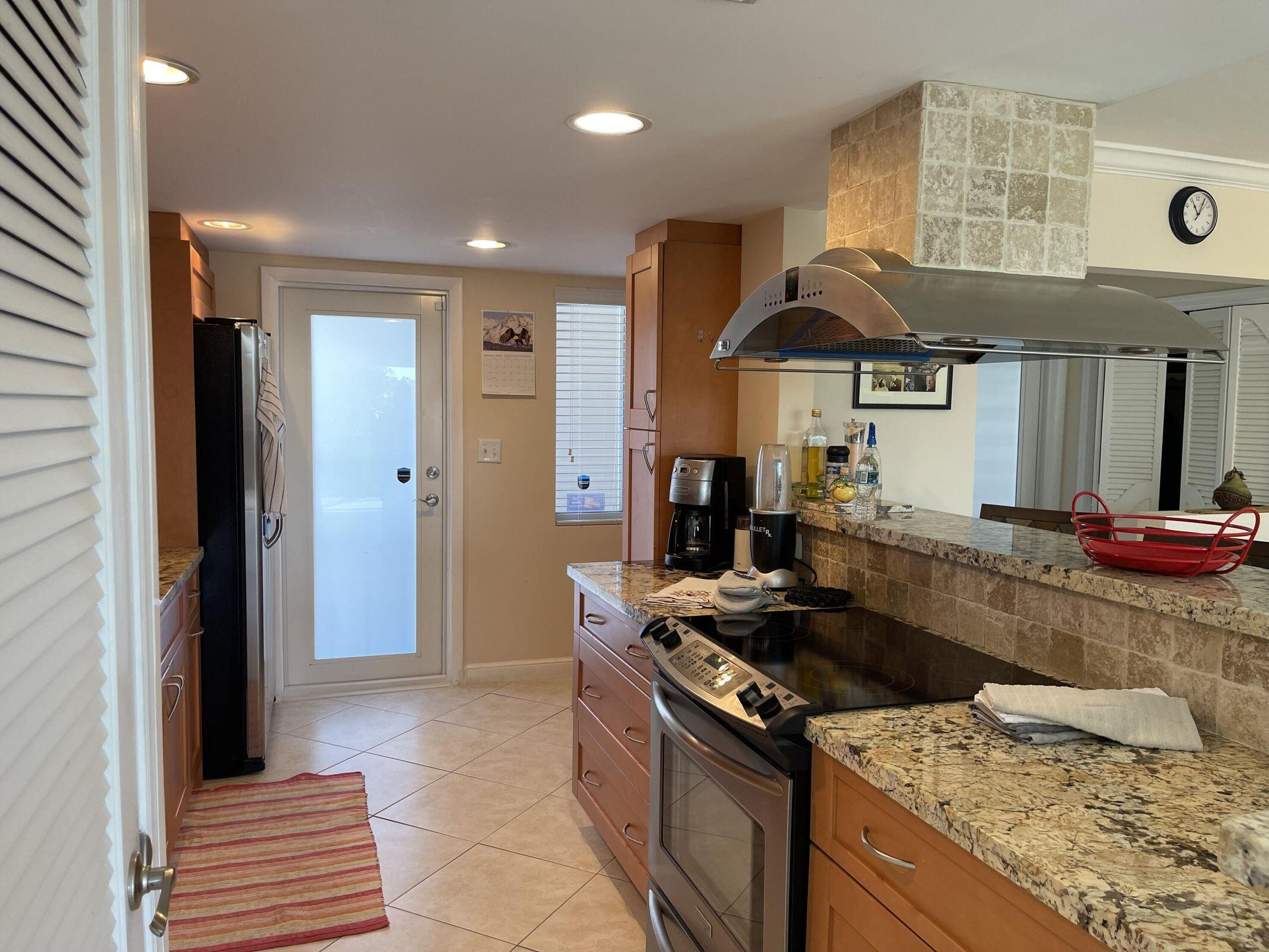 FAIRWAYS CONDO - Residential