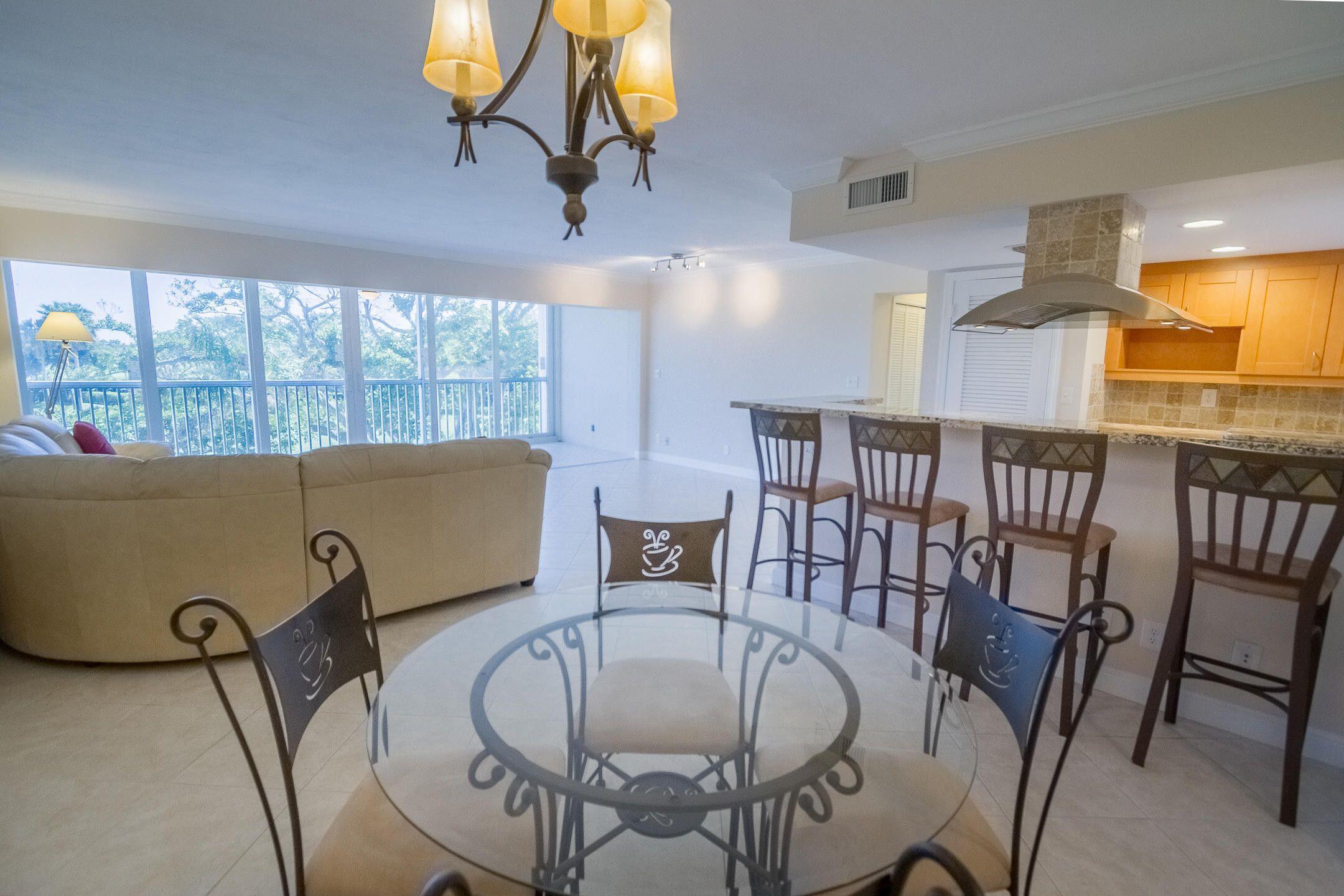 FAIRWAYS CONDO - Residential