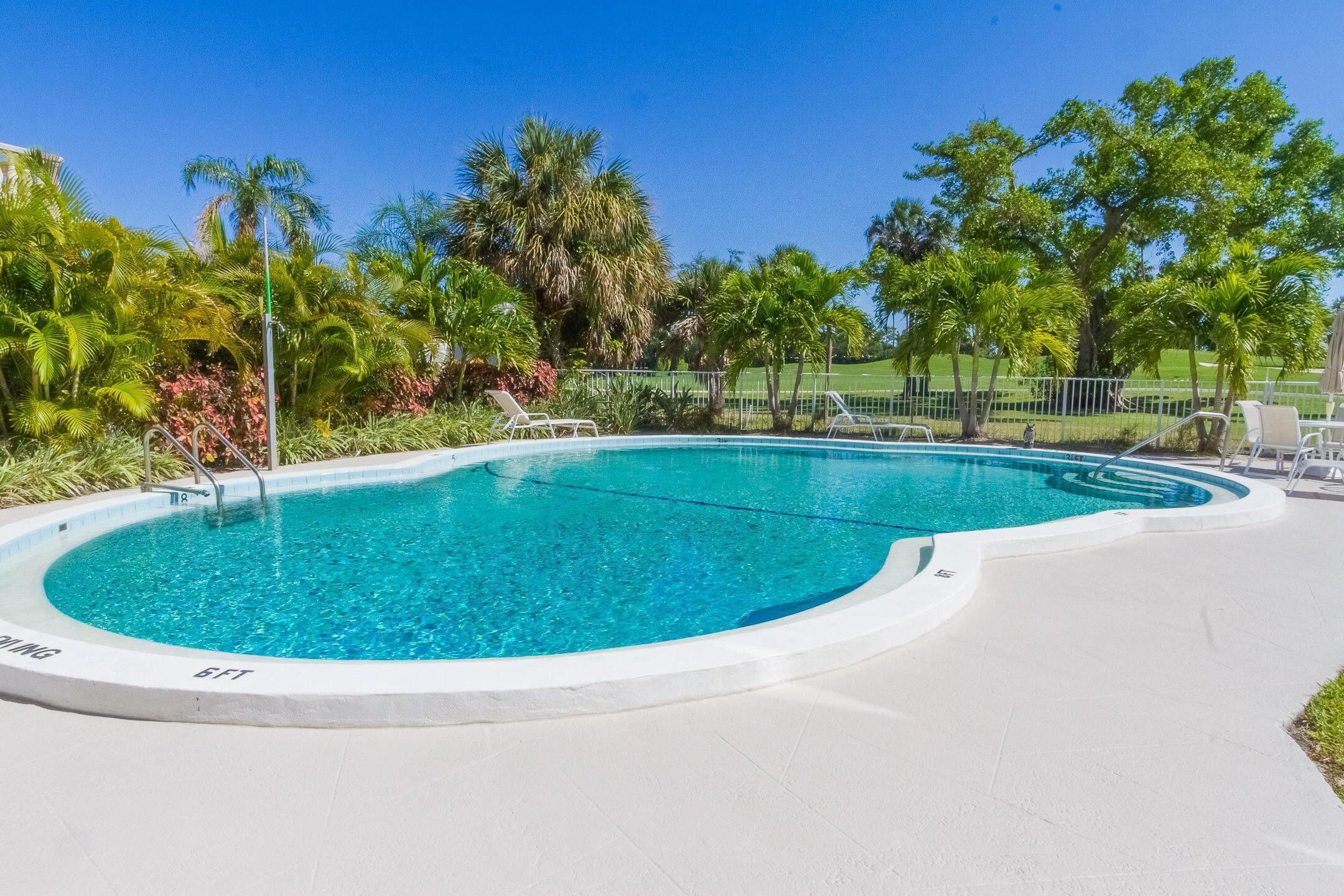 FAIRWAYS CONDO - Residential
