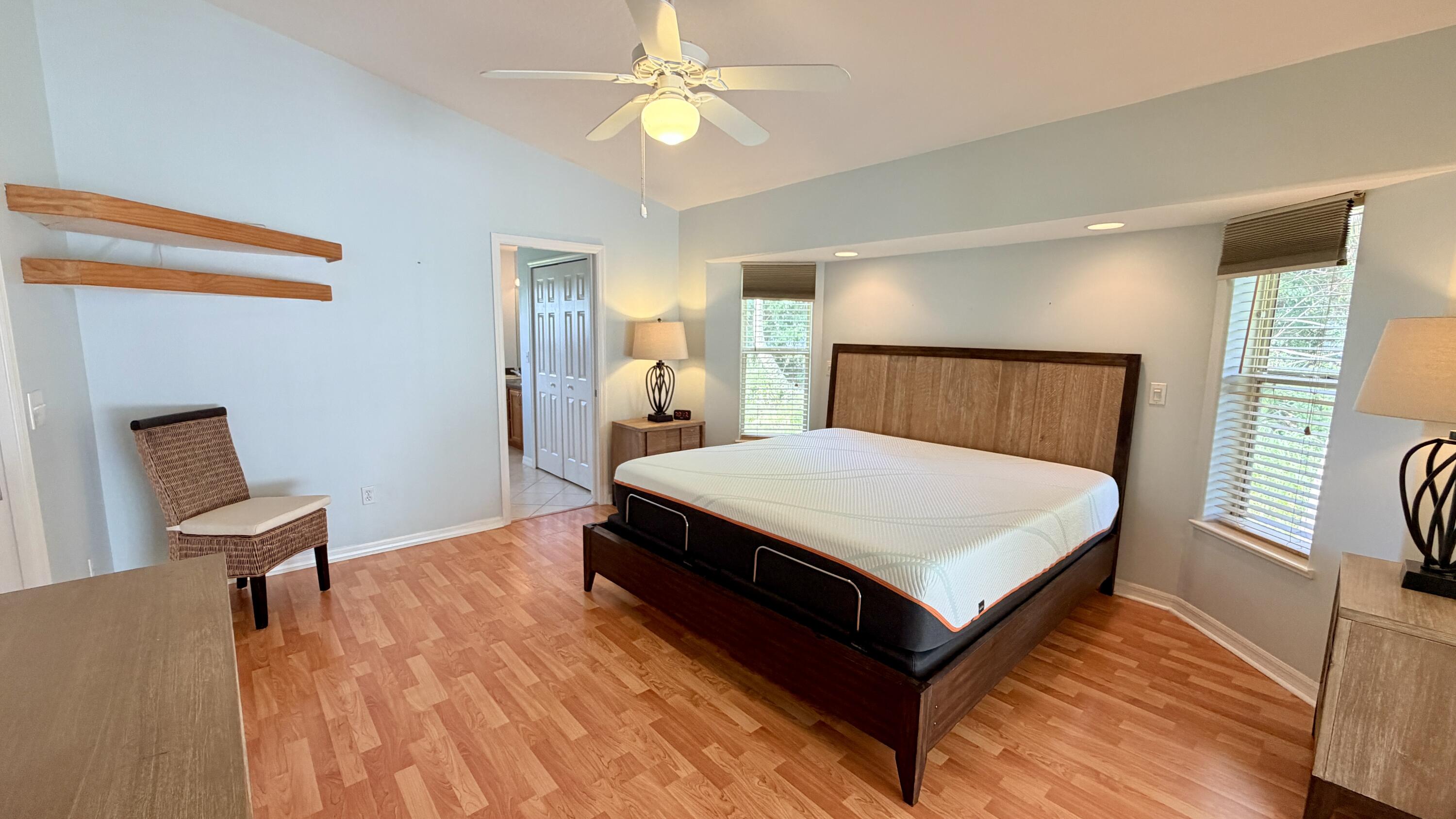 SEBASTIAN HIGHLANDS UNIT 17 - Residential