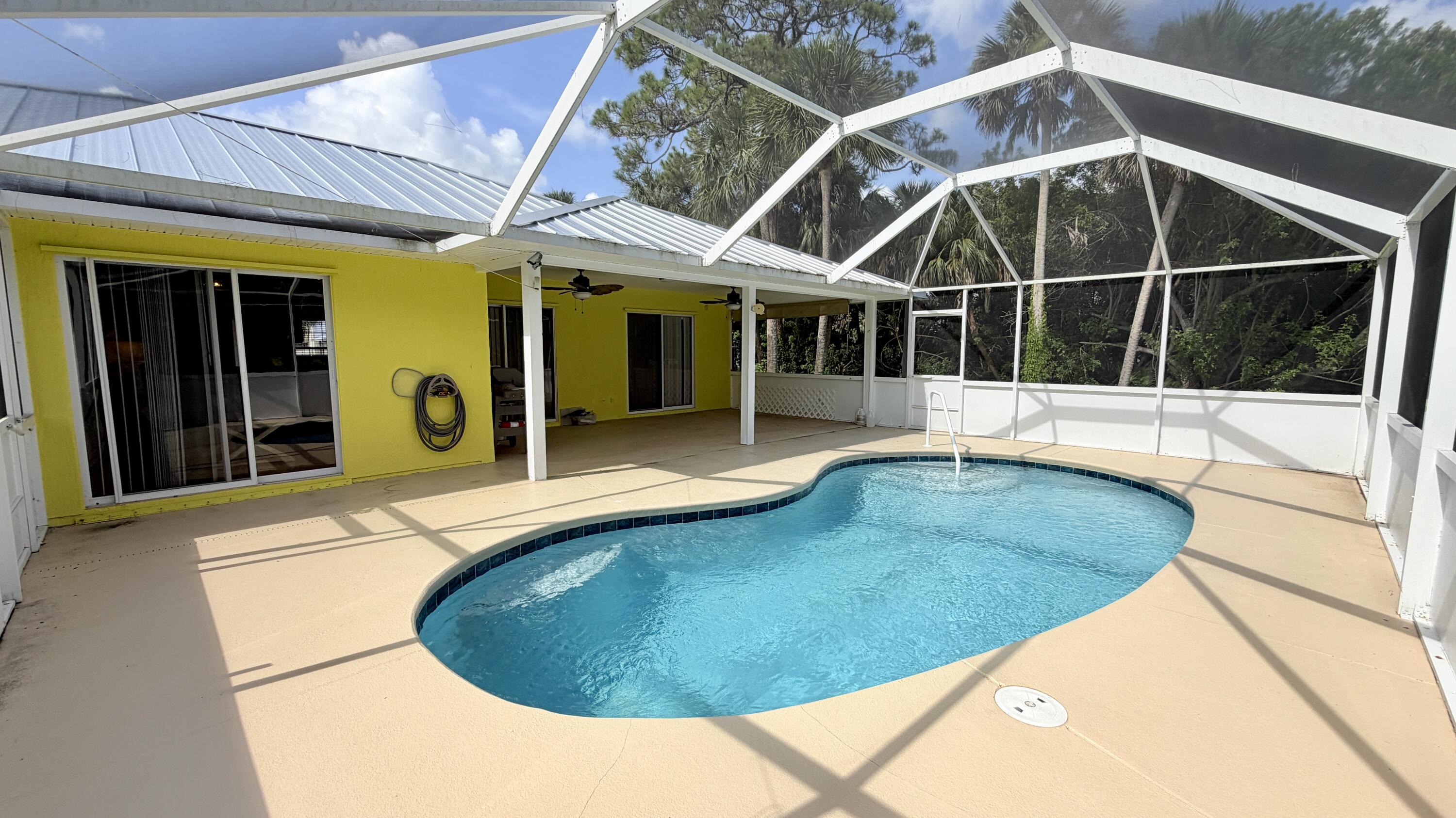 SEBASTIAN HIGHLANDS UNIT 17 - Residential