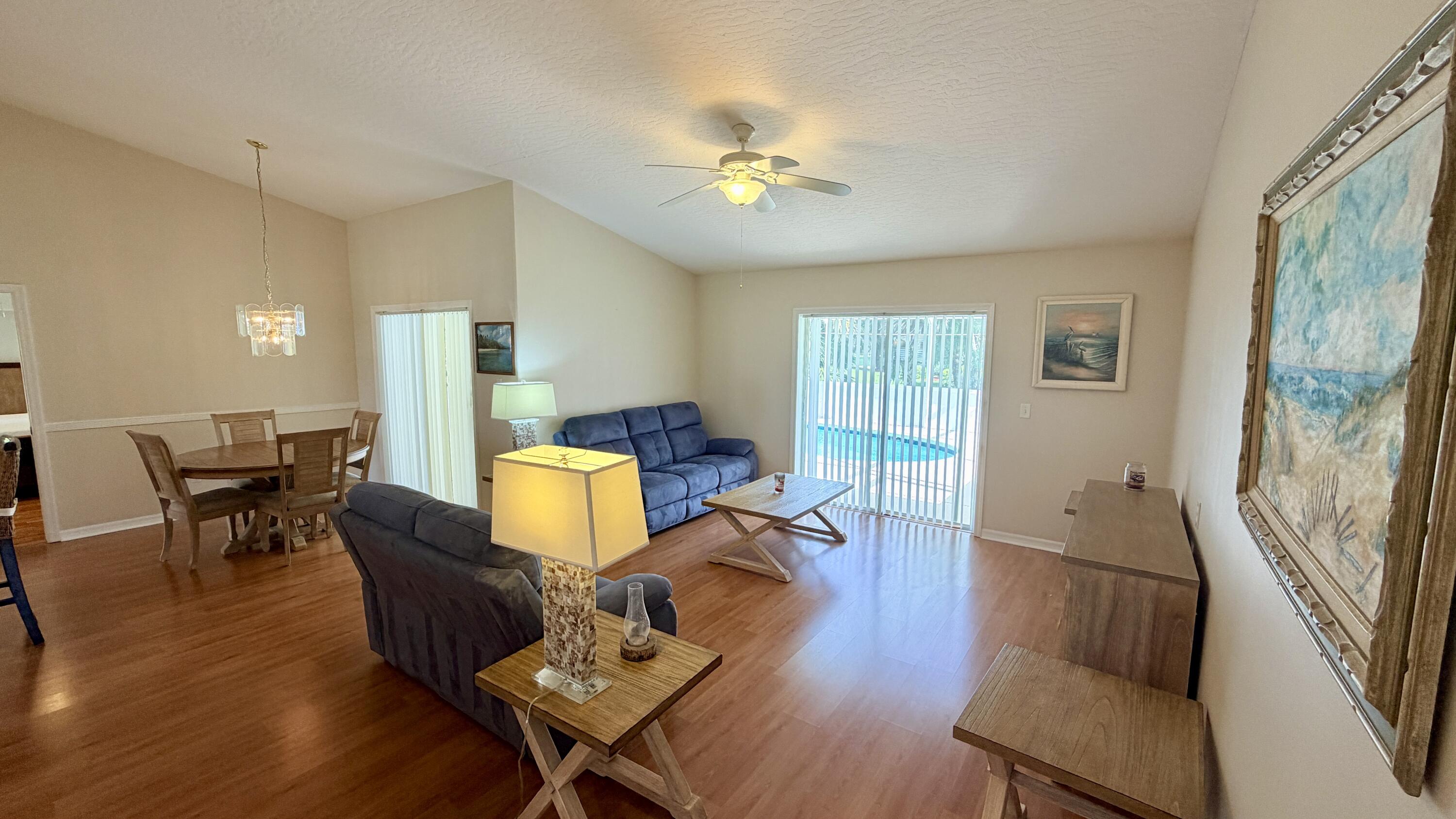 SEBASTIAN HIGHLANDS UNIT 17 - Residential