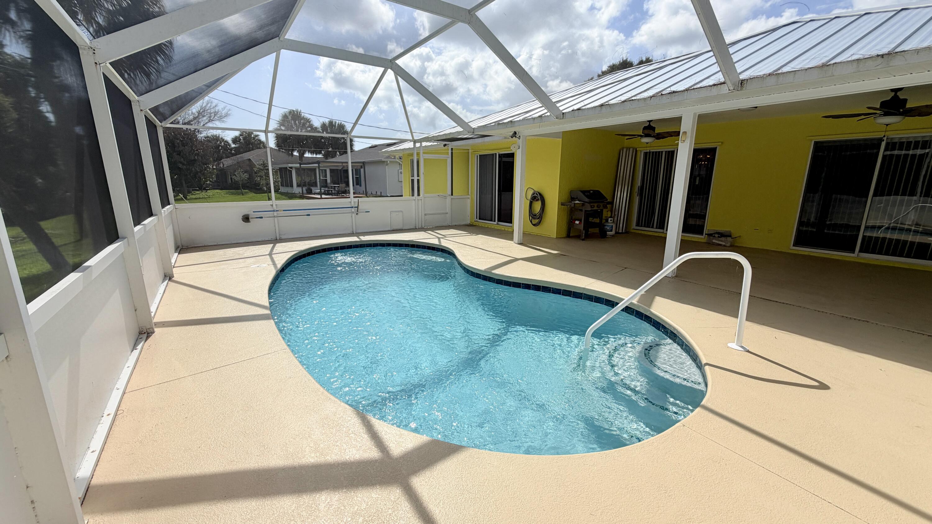 SEBASTIAN HIGHLANDS UNIT 17 - Residential