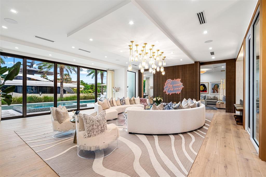 ISLA BAHIA - Residential