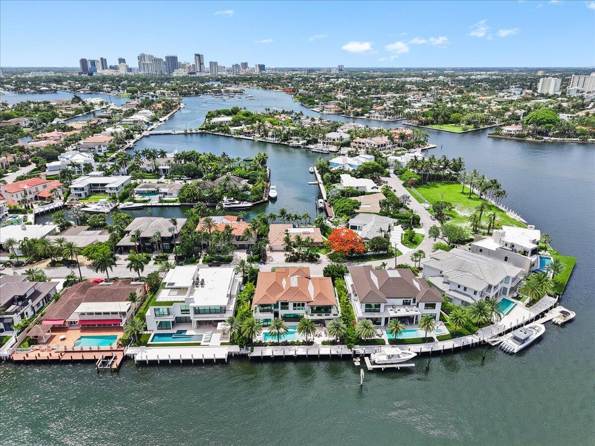 ISLA BAHIA - Residential