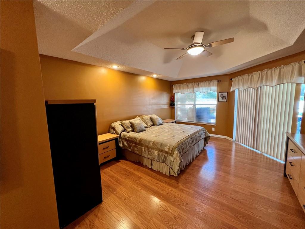 Kensington 146-39 B - Residential