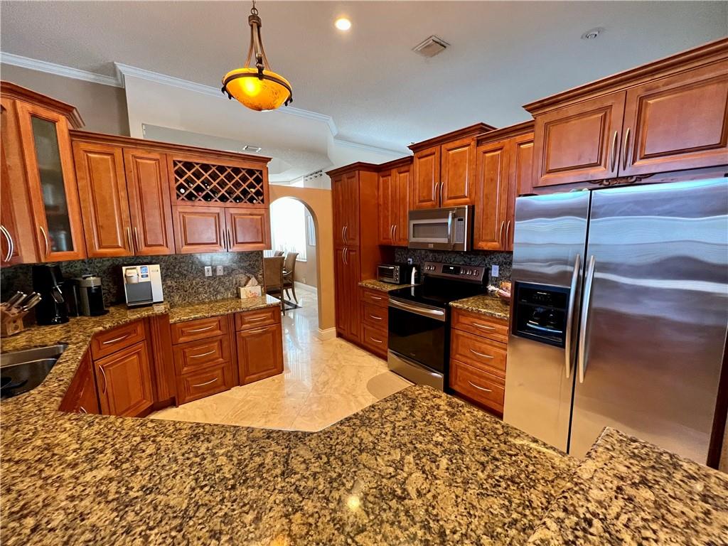 Kensington 146-39 B - Residential