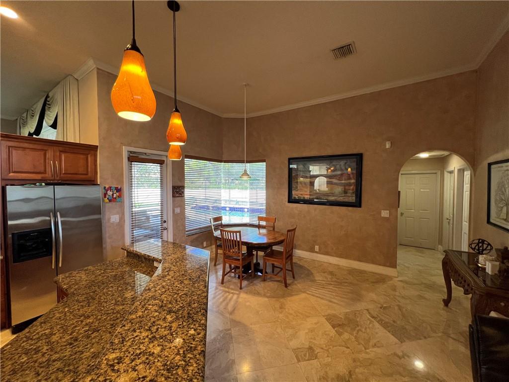 Kensington 146-39 B - Residential