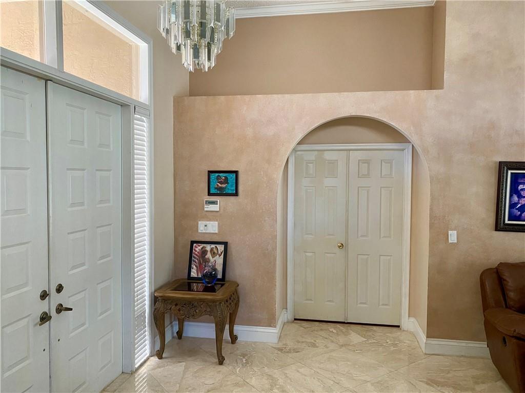 Kensington 146-39 B - Residential