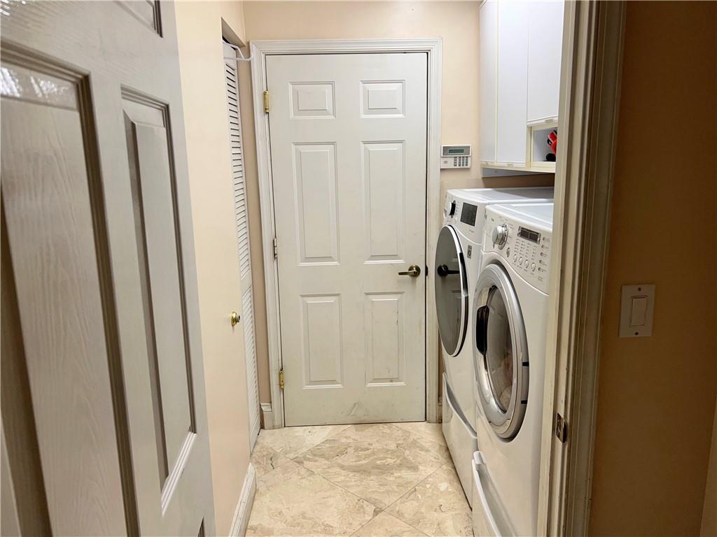 Kensington 146-39 B - Residential