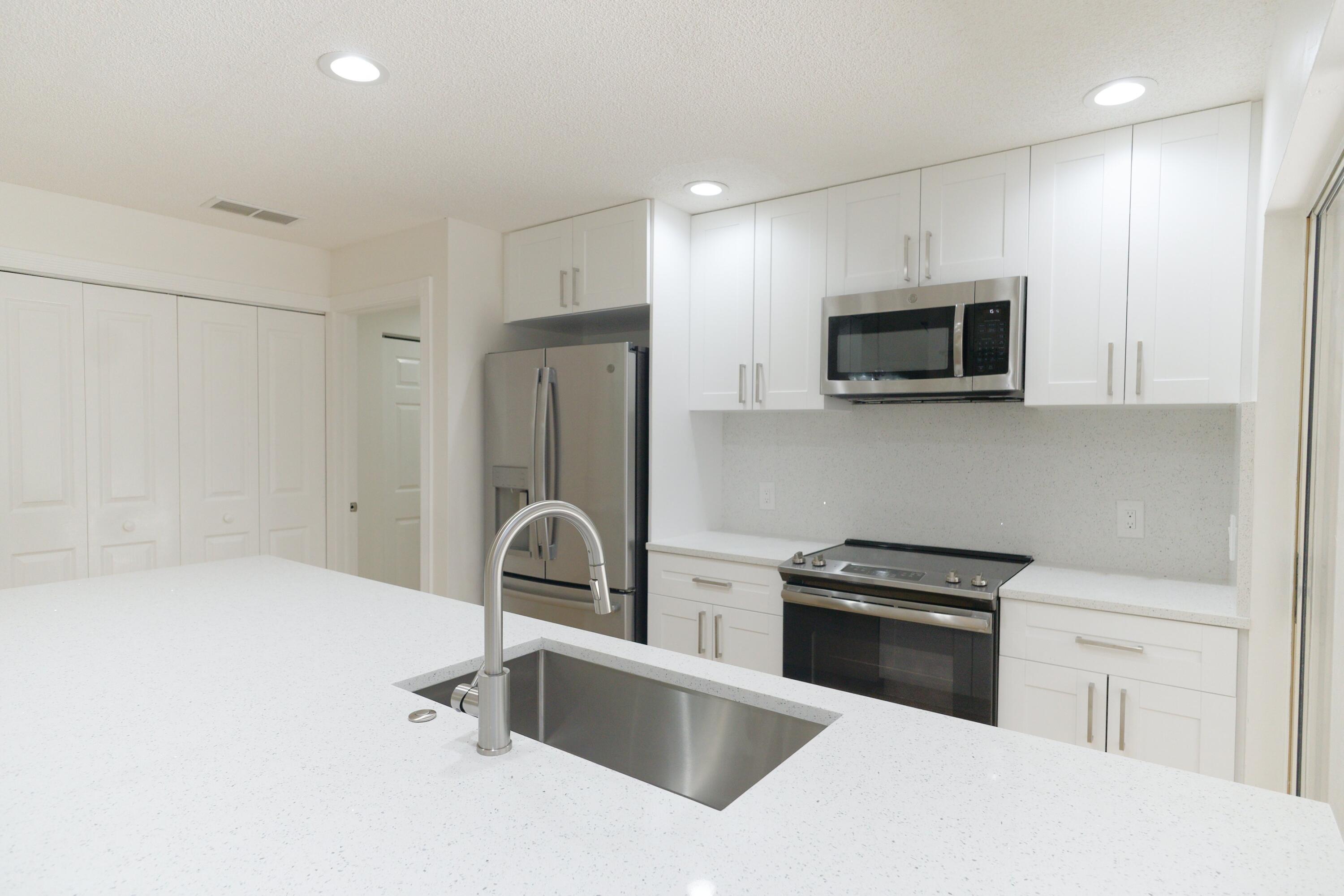 OAKS-SUNTERRACE 1 - Residential