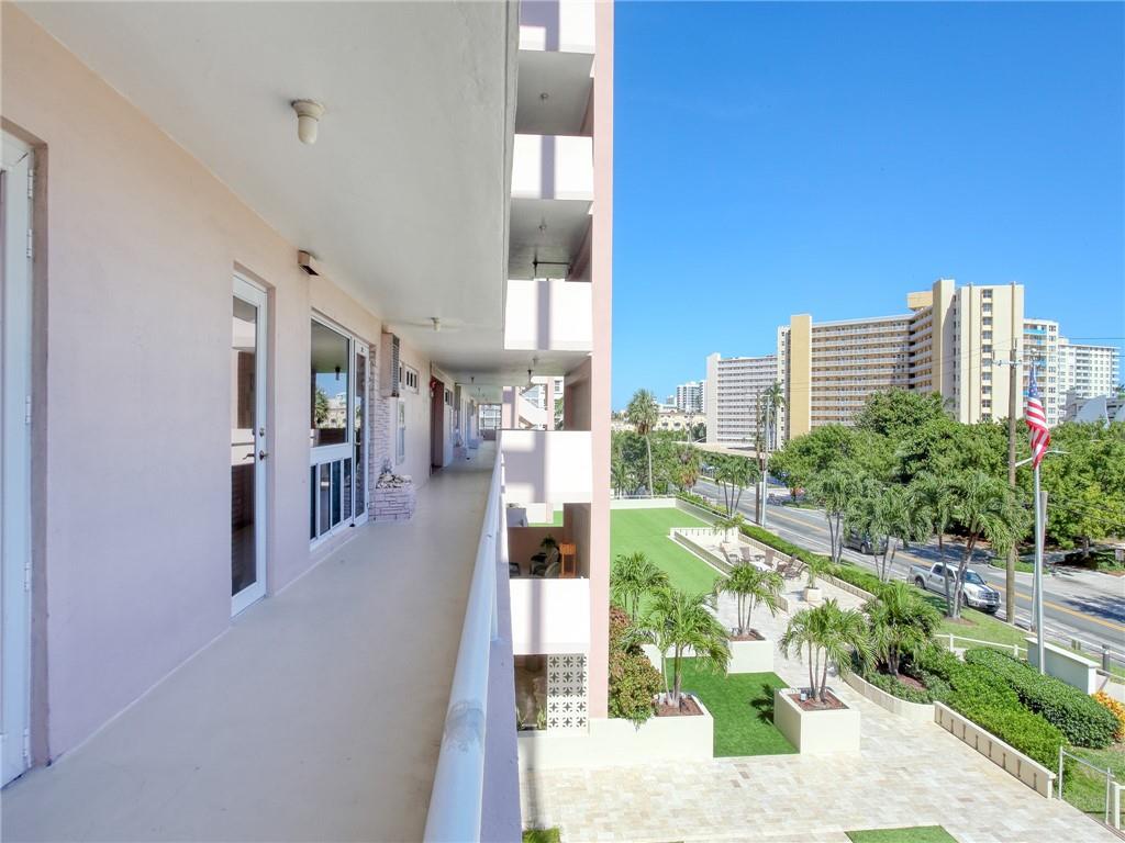 HARBOR HOUSE - Residential