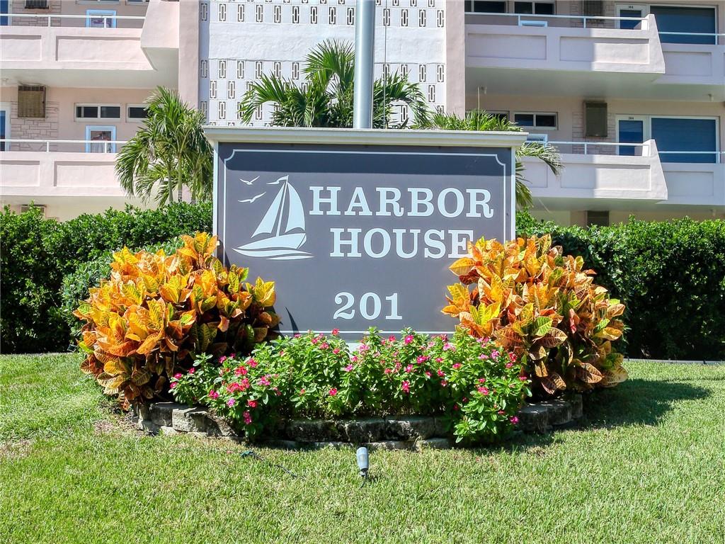 HARBOR HOUSE - Residential