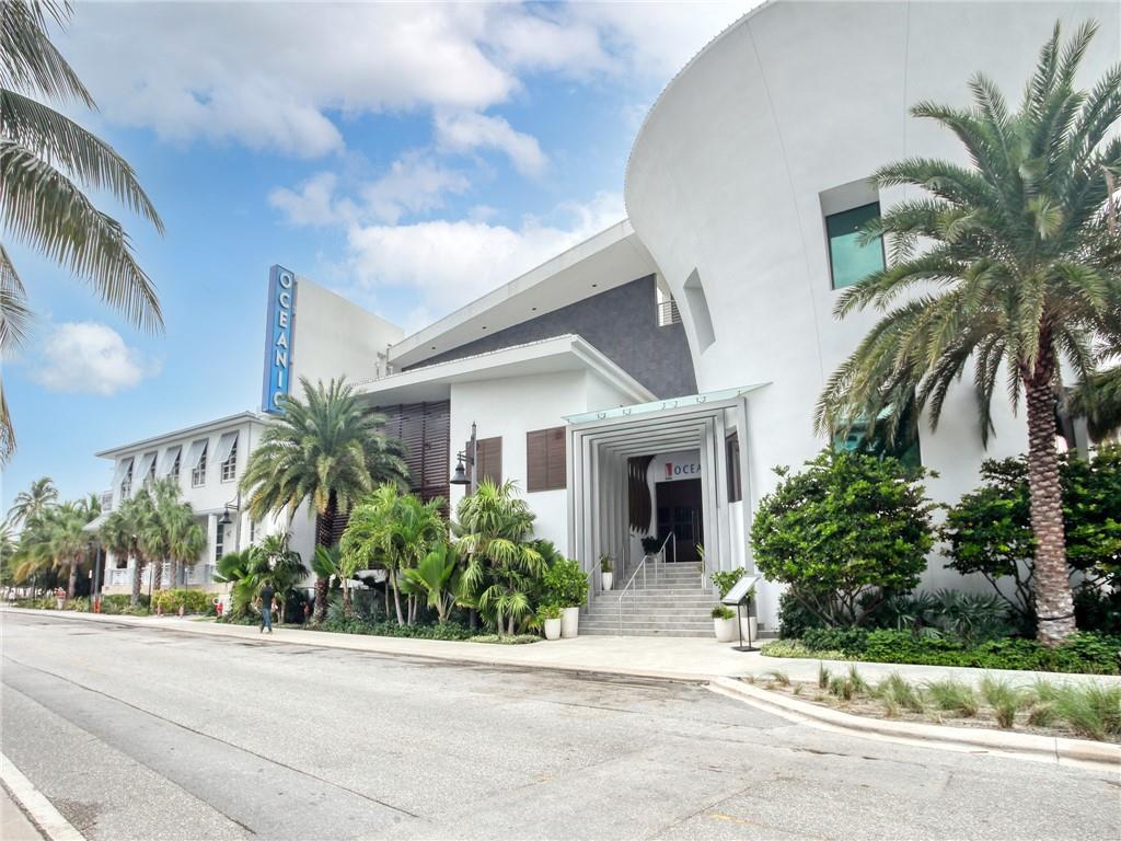 HARBOR HOUSE - Residential