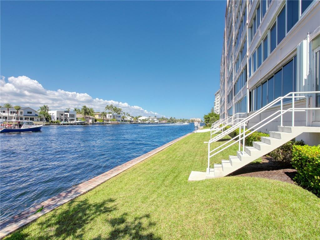 HARBOR HOUSE - Residential