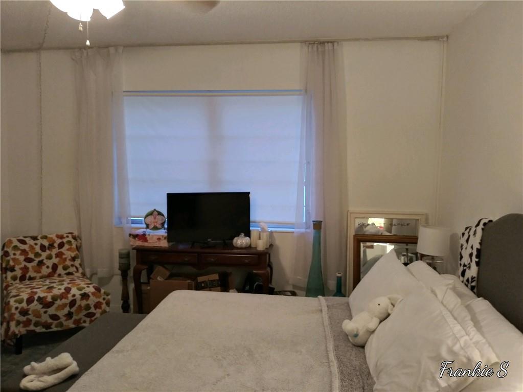 Oakland Grove Village - Residential