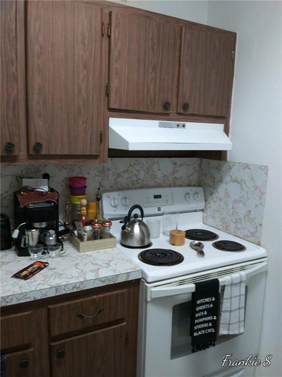 Oakland Grove Village - Residential