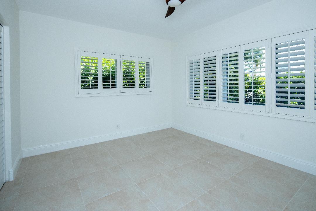 HARBOR BEACH - Residential Lease