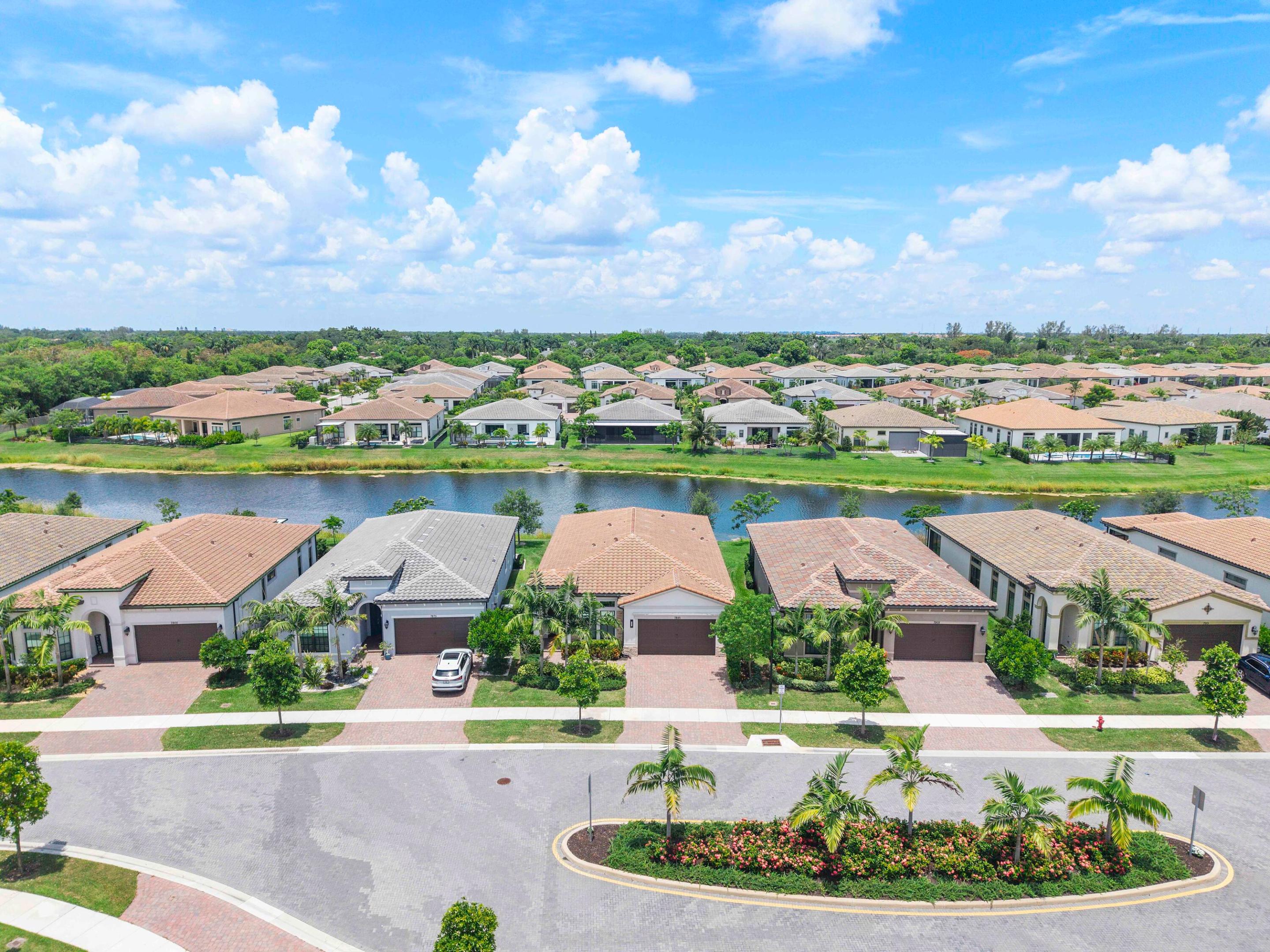 THE FALLS AT PARKLAND - Residential
