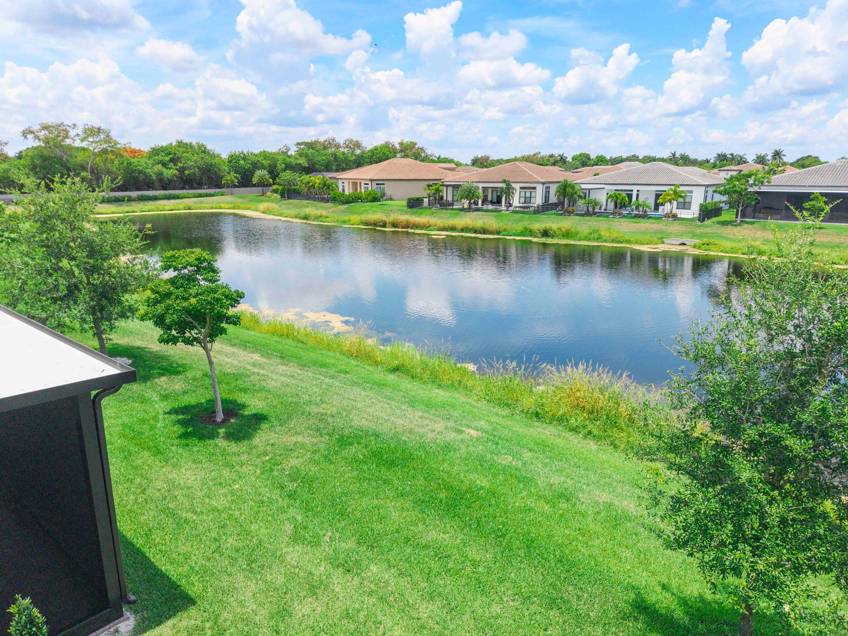 THE FALLS AT PARKLAND - Residential