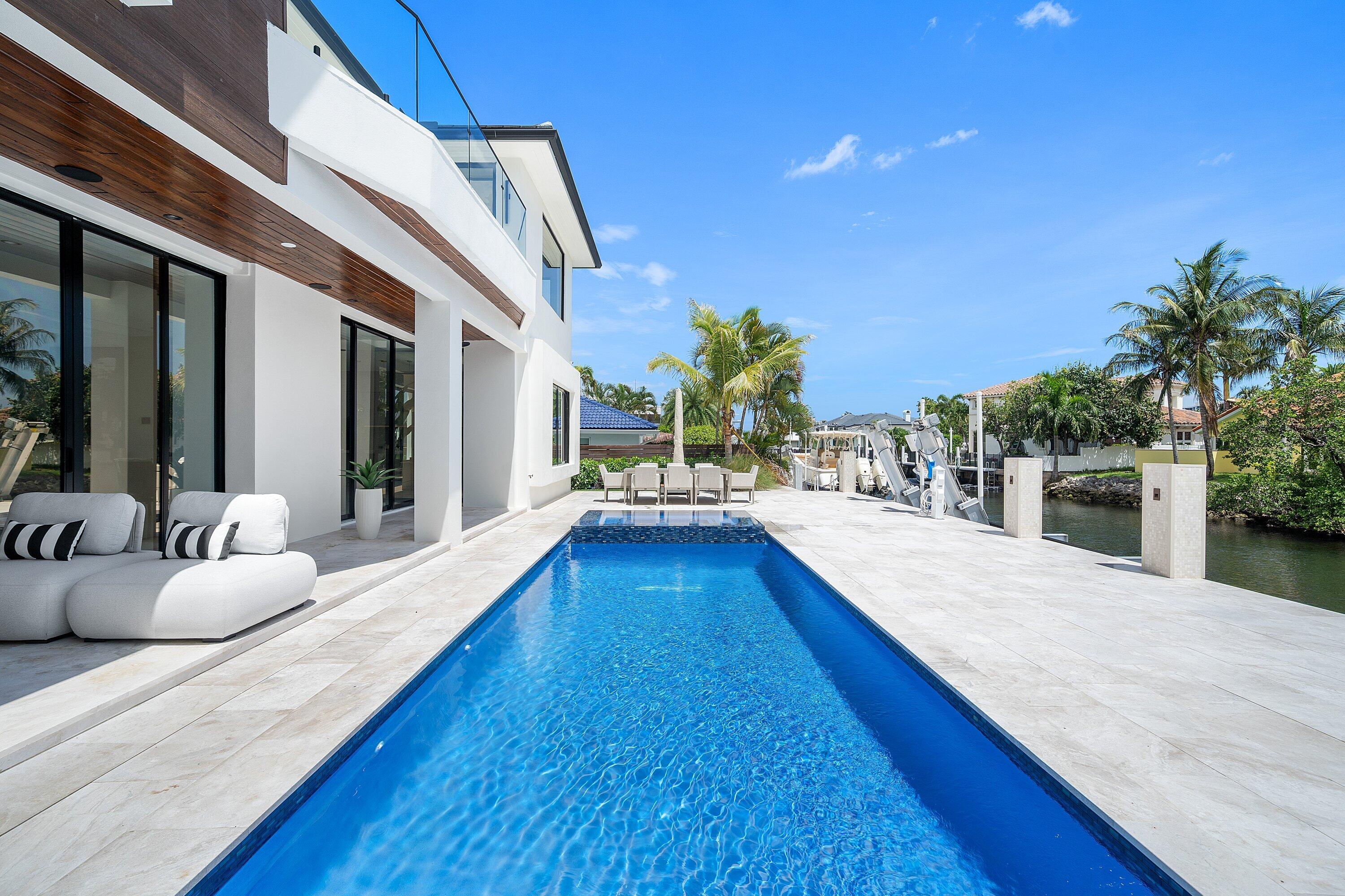 CARIBBEAN KEYS - Residential