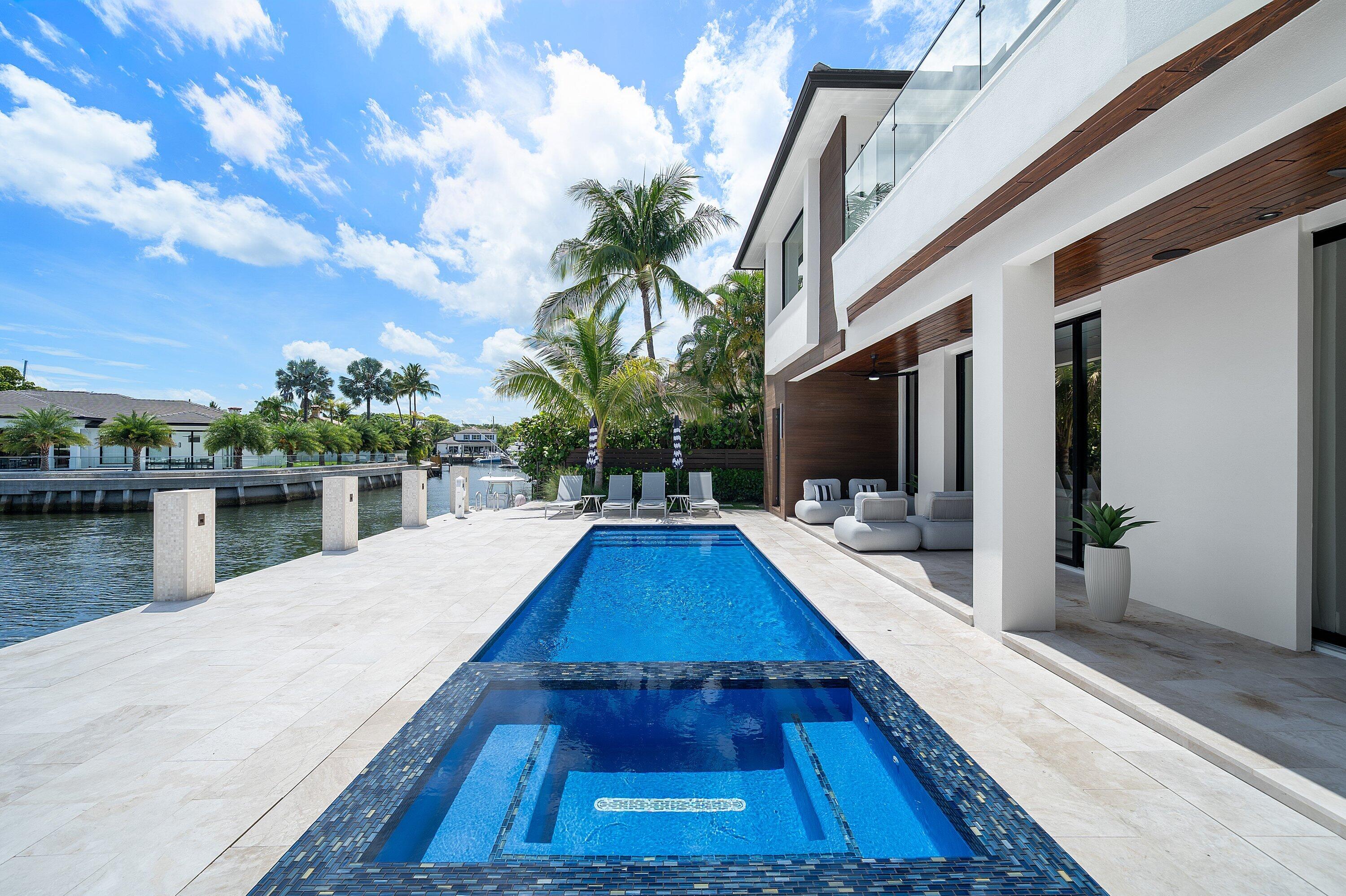 CARIBBEAN KEYS - Residential
