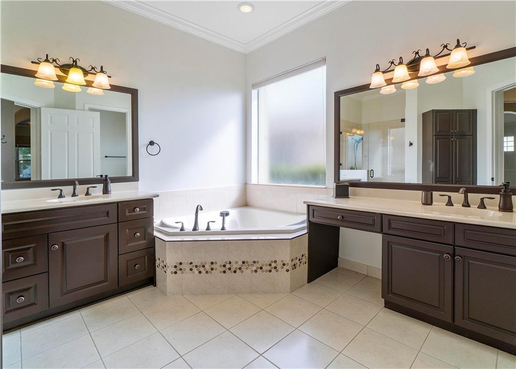 HERON BAY - HERON COVE - Residential
