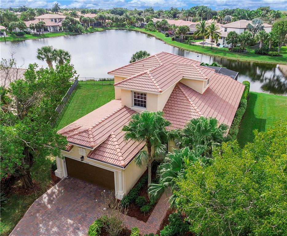 HERON BAY - HERON COVE - Residential