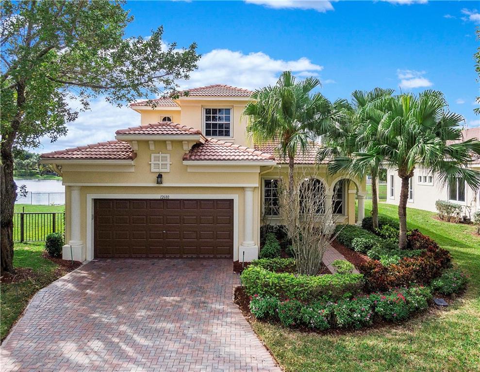 HERON BAY - HERON COVE - Residential