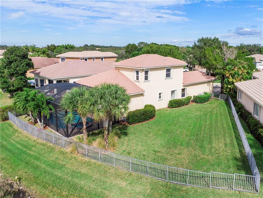 HERON BAY - HERON COVE - Residential