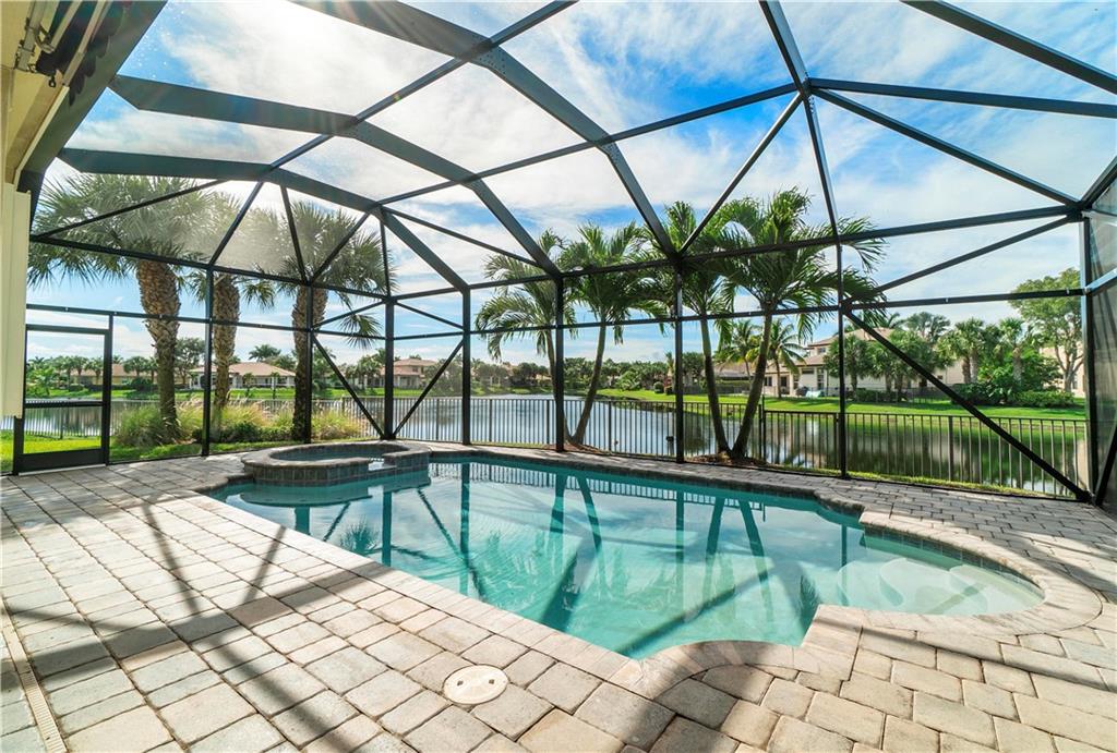 HERON BAY - HERON COVE - Residential