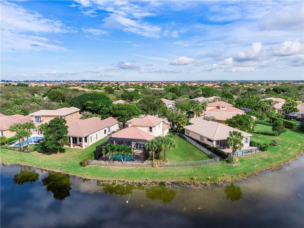 HERON BAY - HERON COVE - Residential