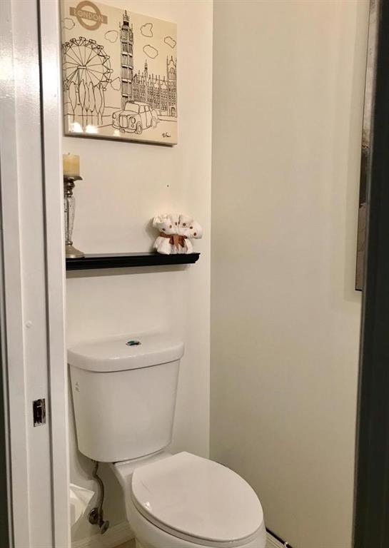 Excellent condition and location property. This is as perfect as it can get with no repairs needed and an impressive tenant of 5 years paying $1500.00 per month. Tenant is month to month and prepared for a New lease or relocation.Showing is available after 4pm M-F and any time on weekend.